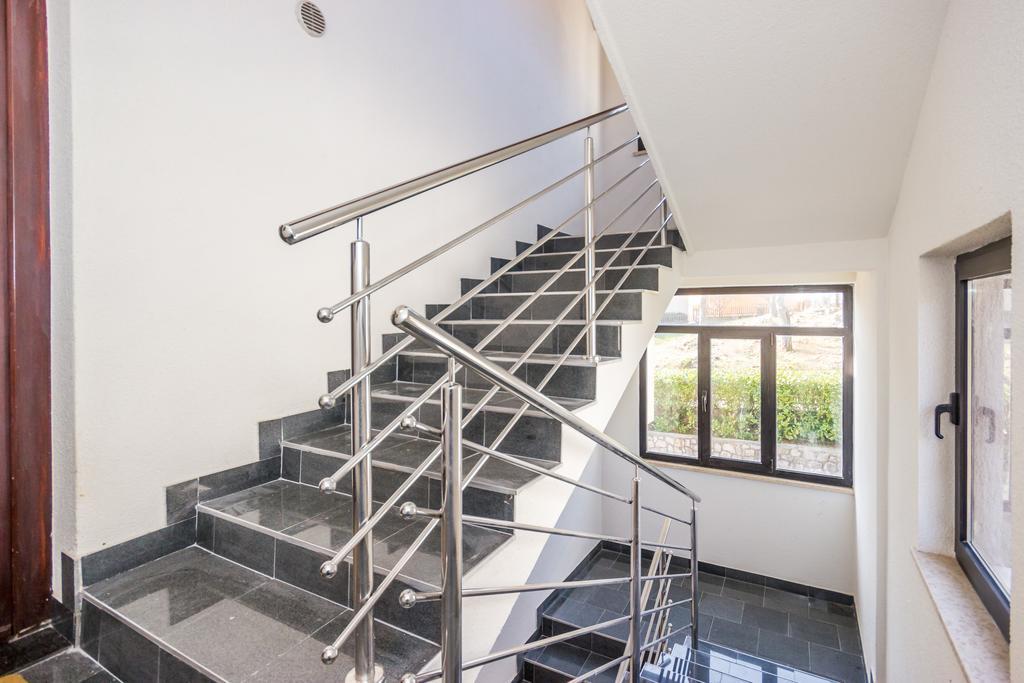 Cozy And Modern Apartments 카스타브 외부 사진