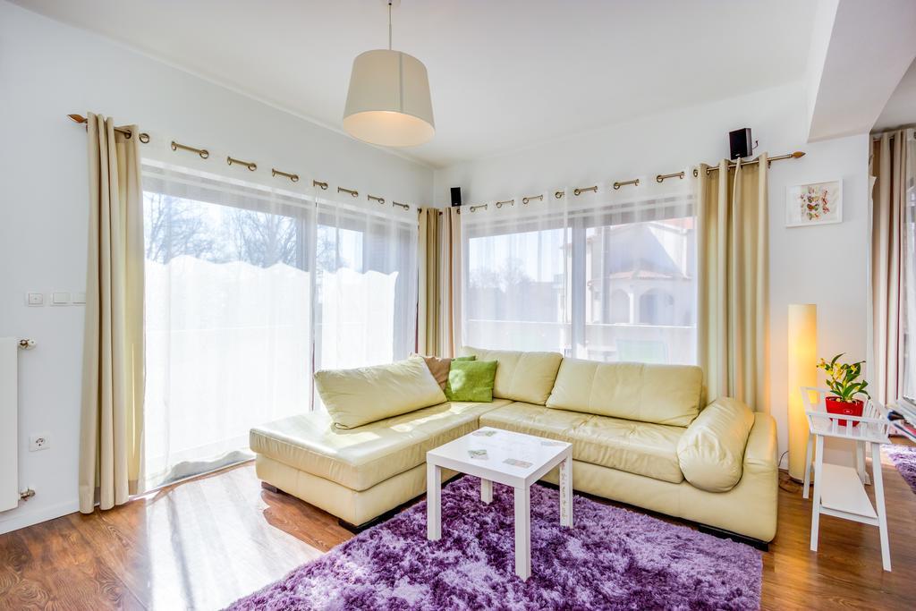 Cozy And Modern Apartments 카스타브 외부 사진